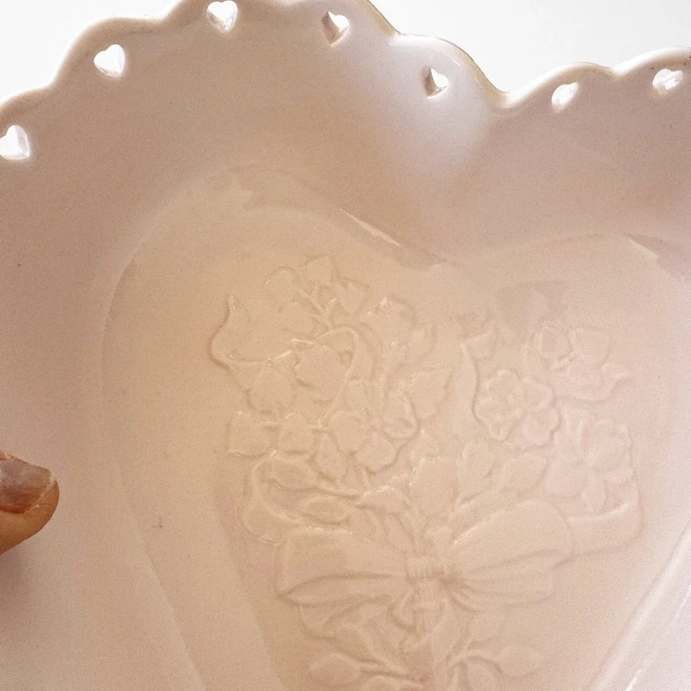 Longaberger 2005 Sweetest Heart PINK Heart Shape Bowl Dish And Candle Plate Read